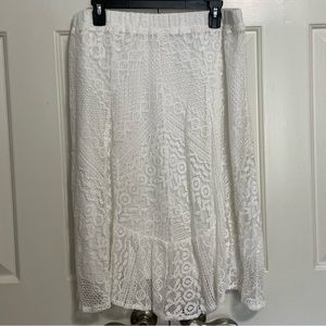 SW New York Boutique White Lace Overlay Midi Skirt, L